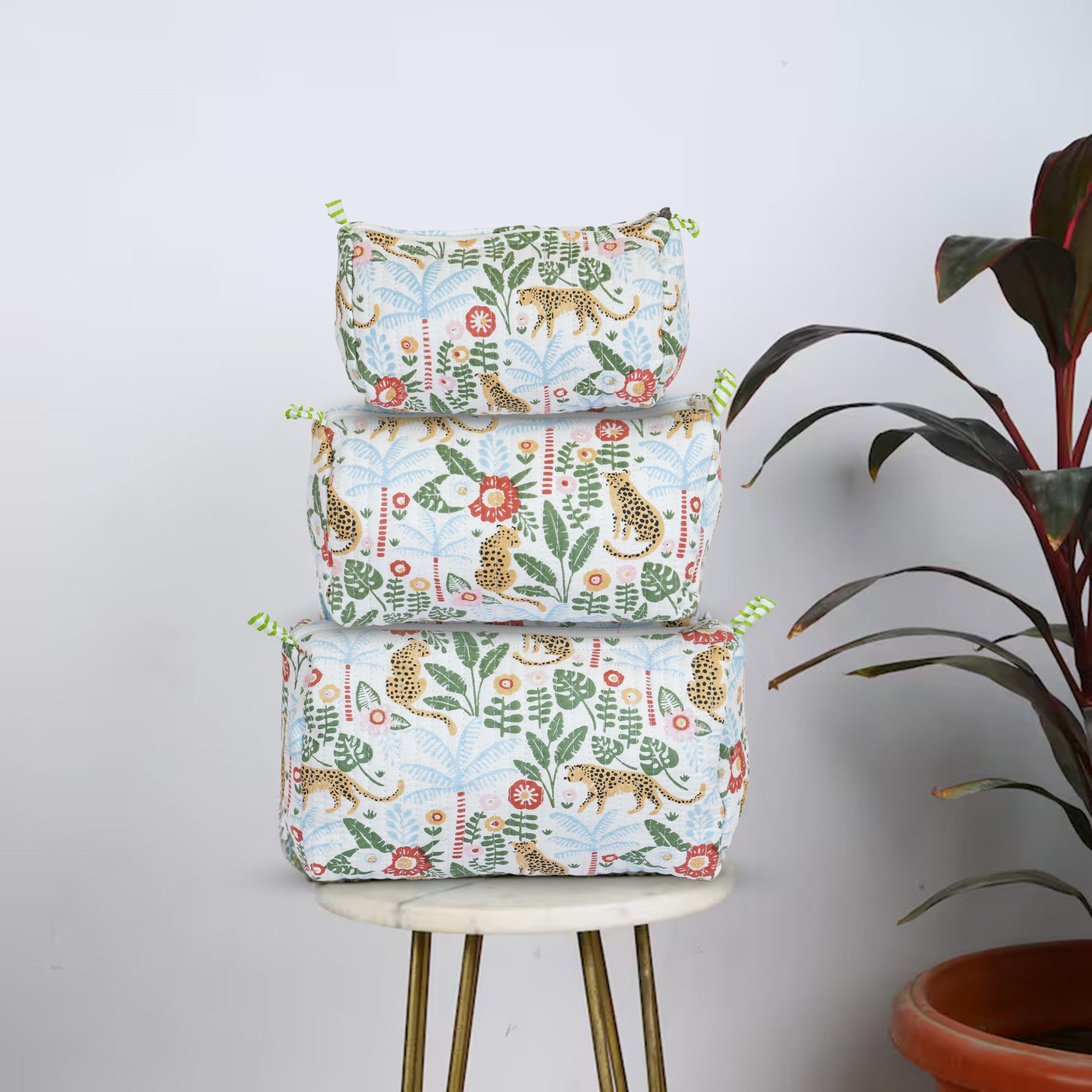 Ivory Jungle Bloom Quilted Utility Bag Set – Set of 3