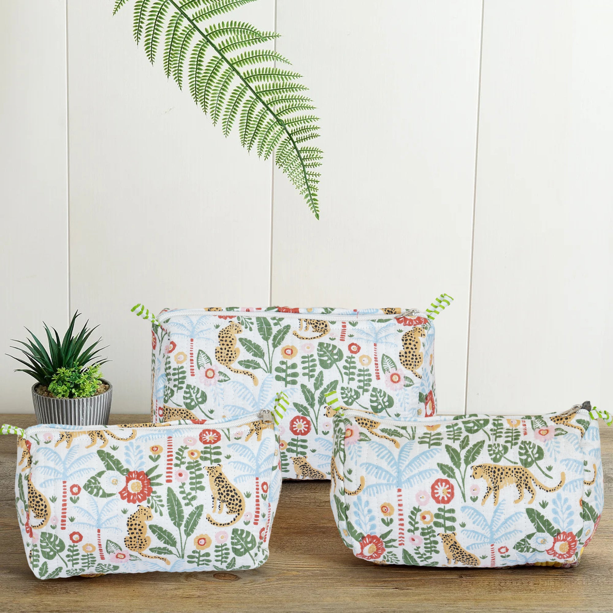 Ivory Jungle Bloom Quilted Utility Bag Set – Set of 3