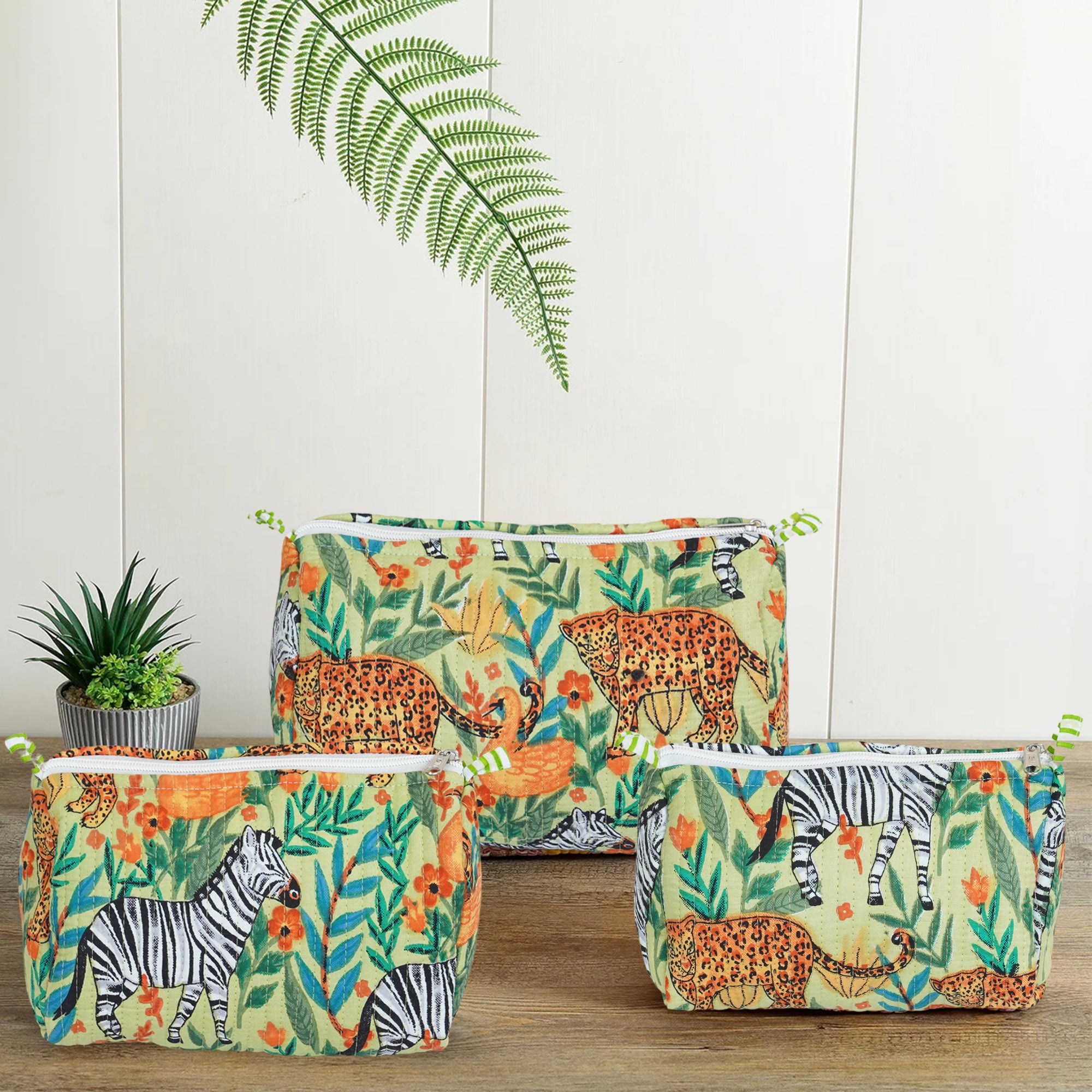 Jungle Parrot Print Quilted Utility Bag Set – Set of 3